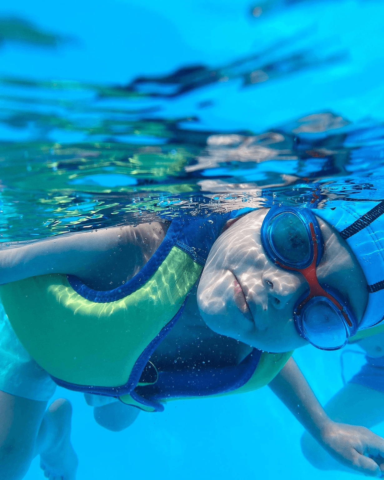 Happy Swim - Cursuri de înot pentru copii